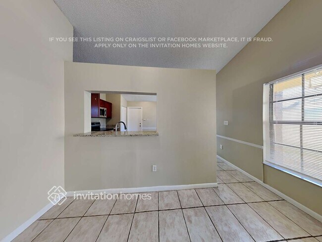 Building Photo - 13641 Newport Manor