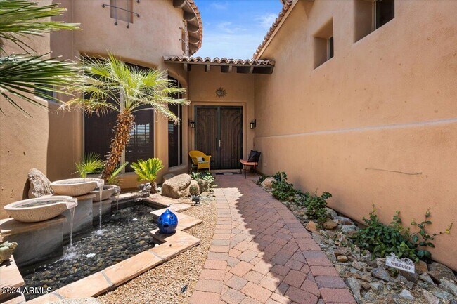Foto del edificio - 9951 E Western Sky Ln