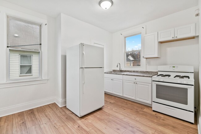 Photo - 1528 Ridge Ave Apartment