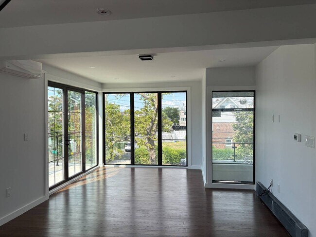 Foto del edificio - 162-53 95th St