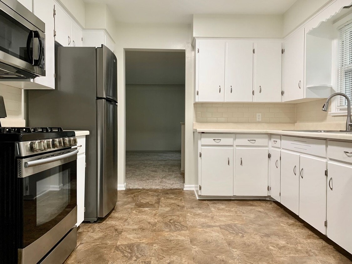 Foto principal - Two Bedroom Home in Northwest Grand Rapids