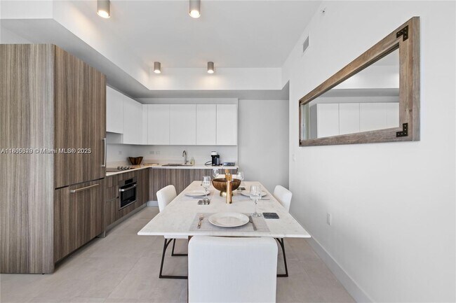 Foto del edificio - 239 SW 9th St