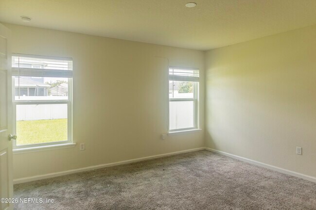 Foto del edificio - 8299 Fouraker Forest Rd