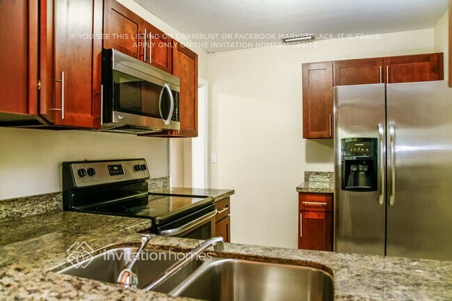 Foto del edificio - 245 NW 124th St