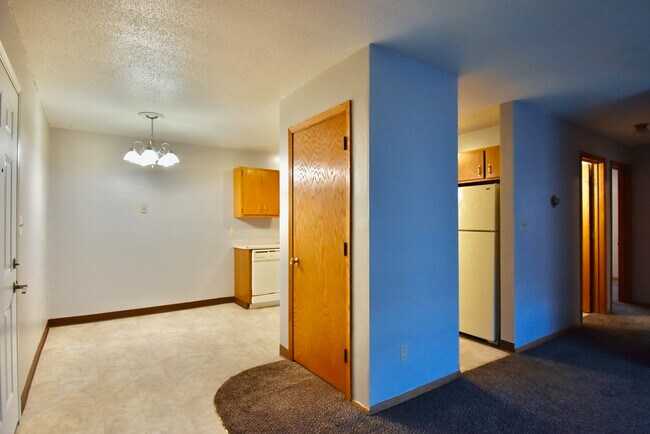 Foto del edificio - 102 5th St E