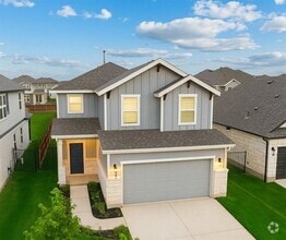 Building Photo - 137 Bennington Dr