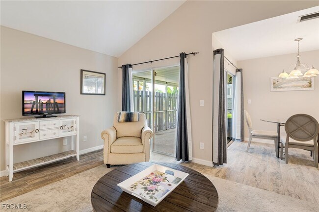 Foto del edificio - 6226 Timberwood Cir