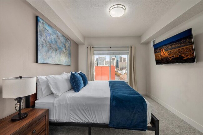 Foto del edificio - 241 W 200 S