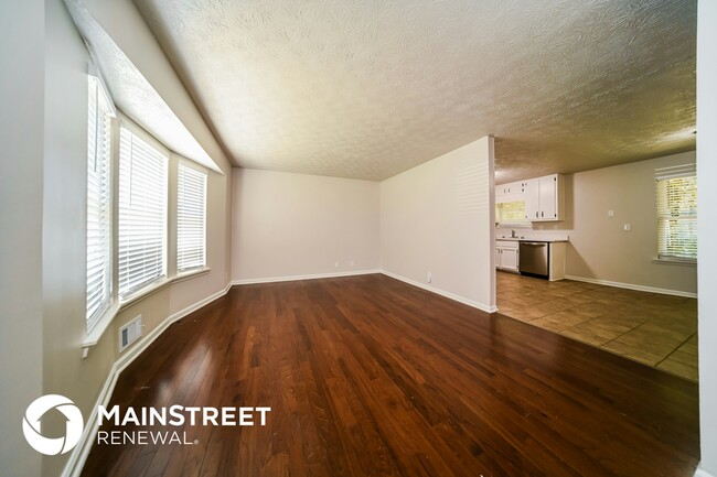 Building Photo - 5338 Olde St