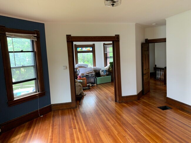 Photo - 71 Firglade Ave Apartments