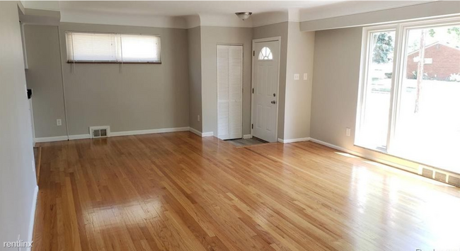 Building Photo - 3 br, 2.5 bath House - 14255 Cavell St