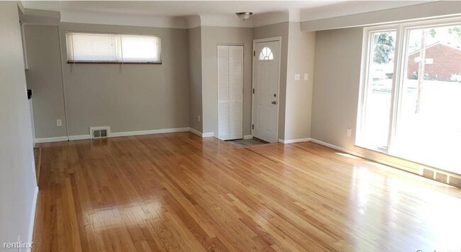 Foto del edificio - 3 br, 2.5 bath House - 14255 Cavell St
