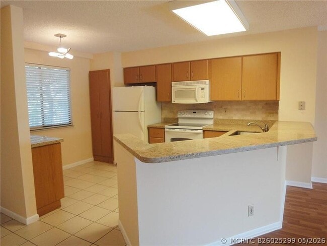 Building Photo - 2213 Cypress Island Dr