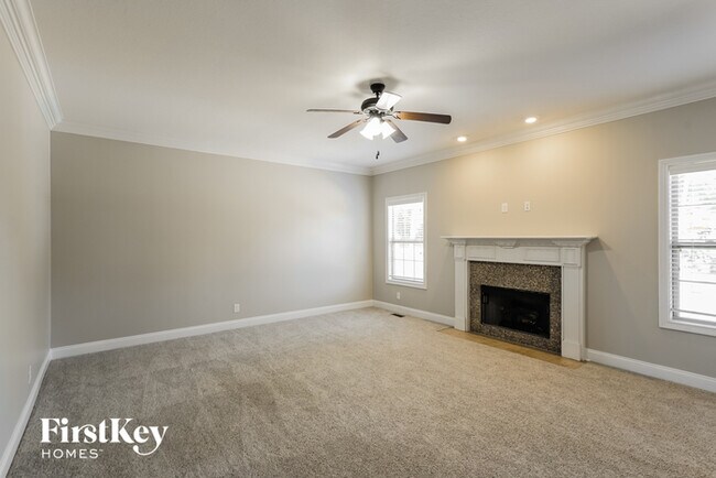 Building Photo - 3185 Timberdale Dr