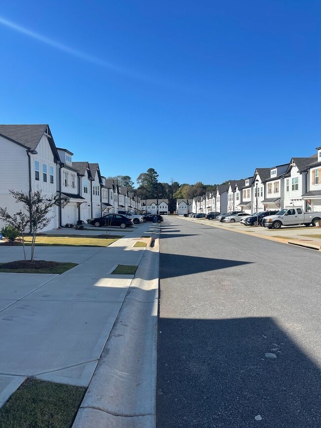 Building Photo - New Construction Townhouse in Townes of Au...