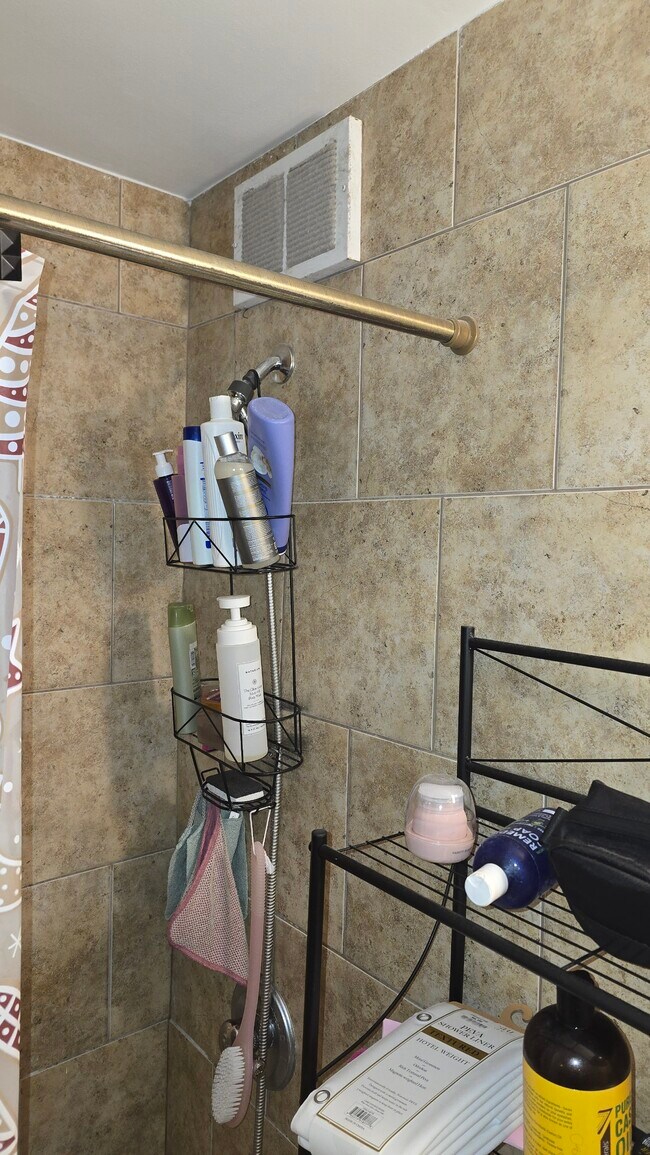 Foto del edificio - 1450 E 55th Pl