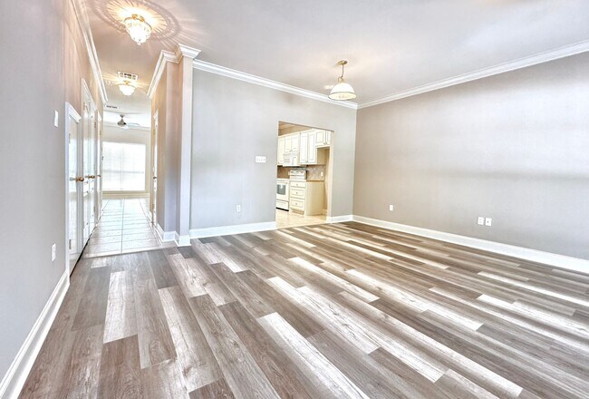 Foto del edificio - Spacious New Orleans-Style 3BR/2.5BA Townh...