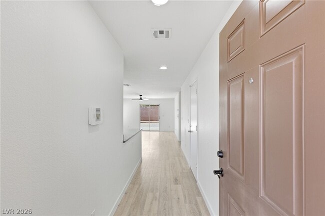 Foto del edificio - 3245 Aiken Way