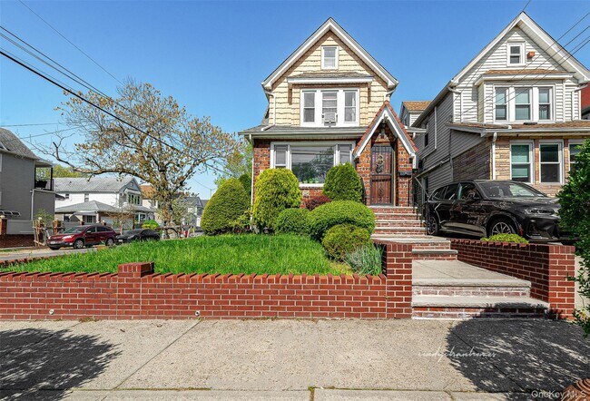 Foto del edificio - 93-01 71st Ave