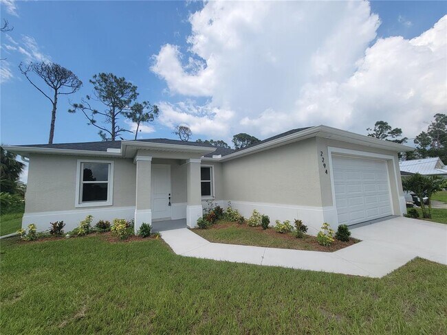 Building Photo - 2294 Trimble Ave