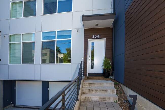 Foto del edificio - 3541 Wallingford Ave N
