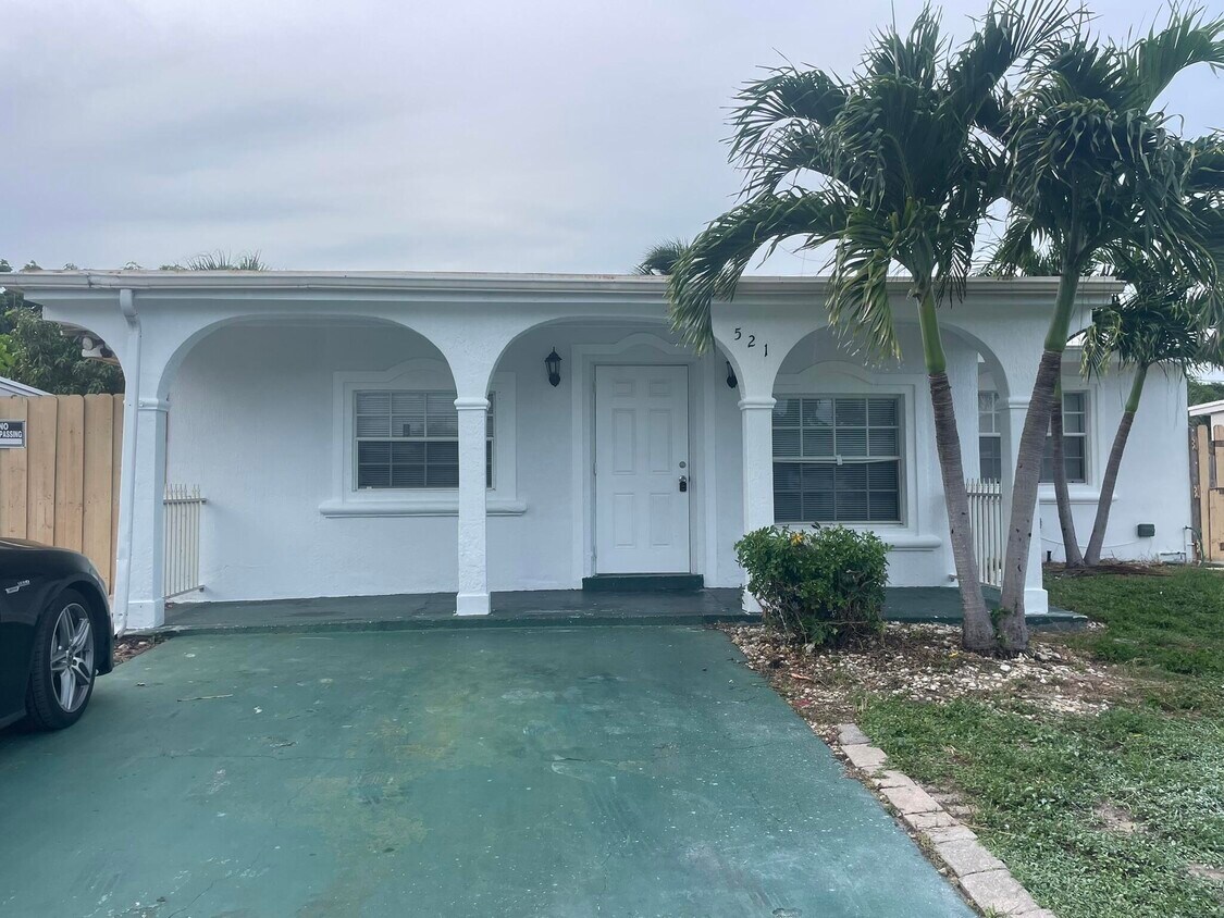 Foto principal - 521 Brown Rd