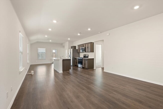 Building Photo - 3117 Pr Hl Grv