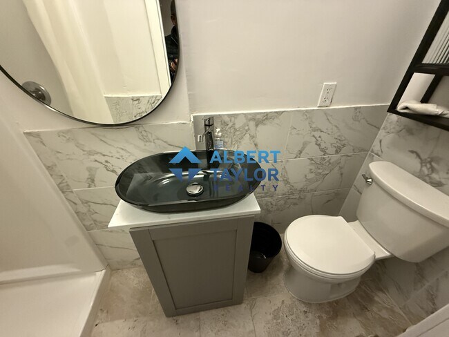 Building Photo - 241 Northampton St