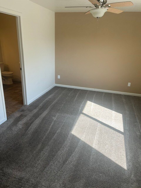 Foto del edificio - 613 Zenith Ln