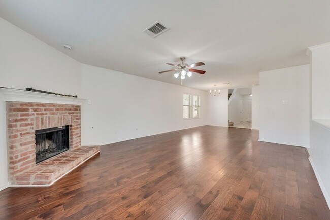 Foto del edificio - 4-bed 2.5-bath in McKinney's highly desira...