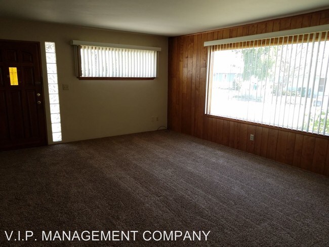 Foto del edificio - 3761-3761 Birch St