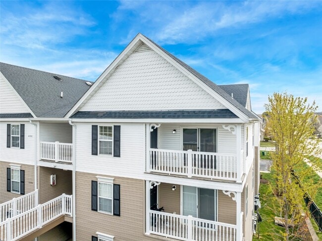 Building Photo - 6303 Spring River Dr