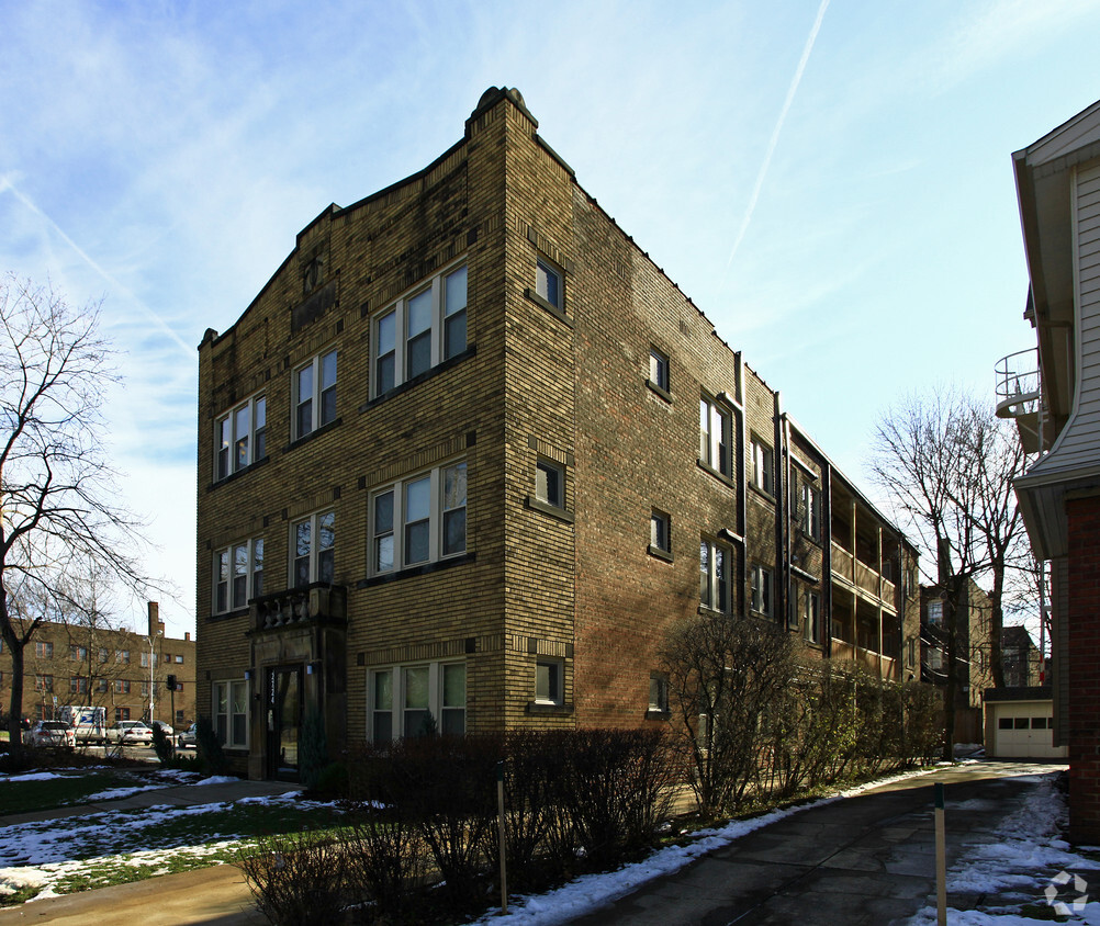 2724 Mayfield Rd, Cleveland Heights, OH 44106 - Apartments in Cleveland ...