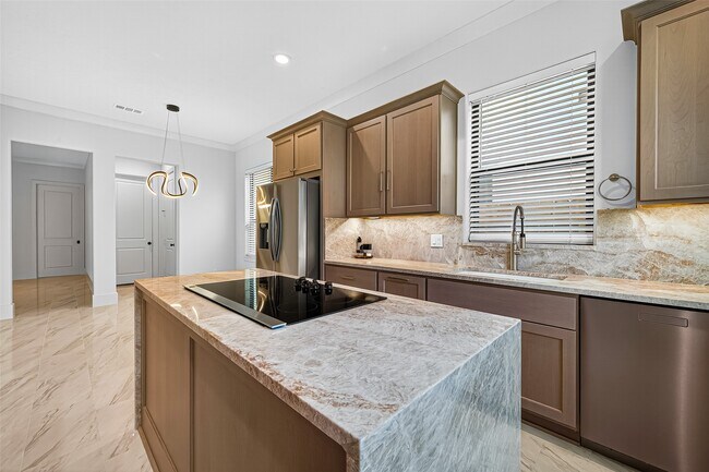 Building Photo - 2427 Camden Creek Ln