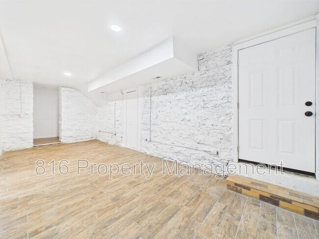 Foto del edificio - 1108 E 40th St