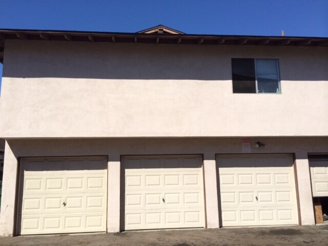 Building Photo - 2732 W Keller Ave