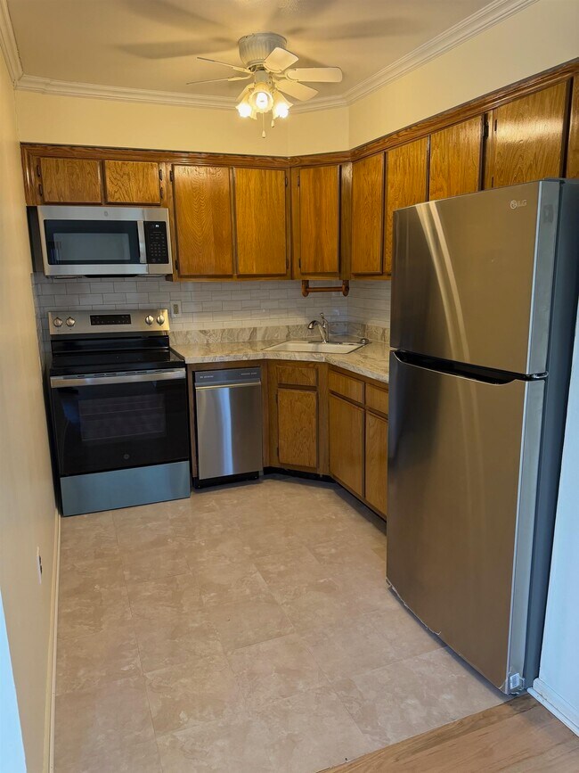 Foto del edificio - 729 10th St