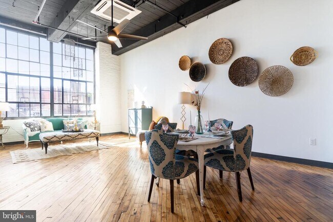 Building Photo - 3400-08 J St