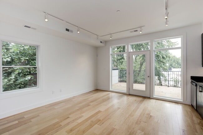 Building Photo - 215 Upshur St NW