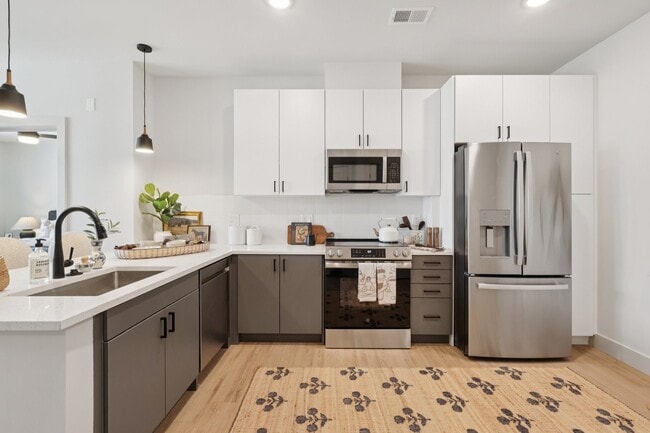 Building Photo - The Kempson