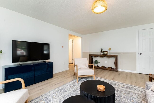 Foto del edificio - 834 Woodcliff Dr