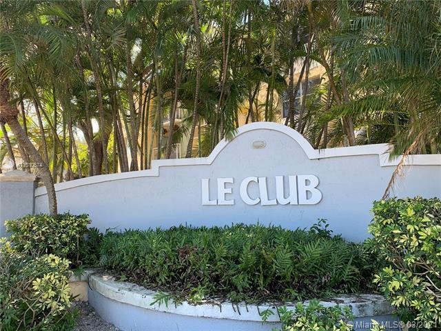 Foto del edificio - 8660 SW 212th St