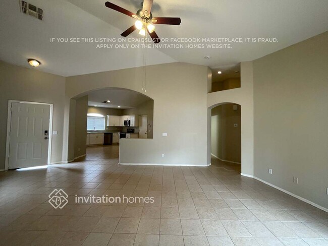 Foto del edificio - 9121 W MacKenzie Dr