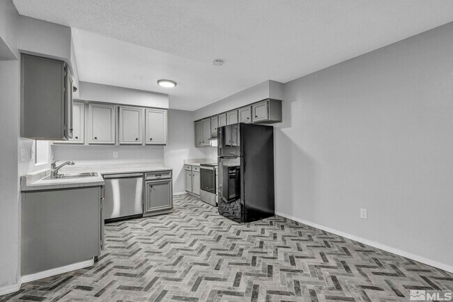 Foto del edificio - 6640 Flower St