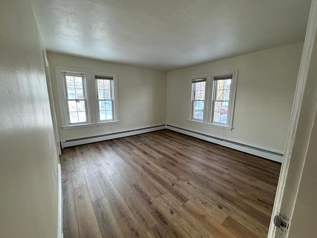 Building Photo - 195 Court St