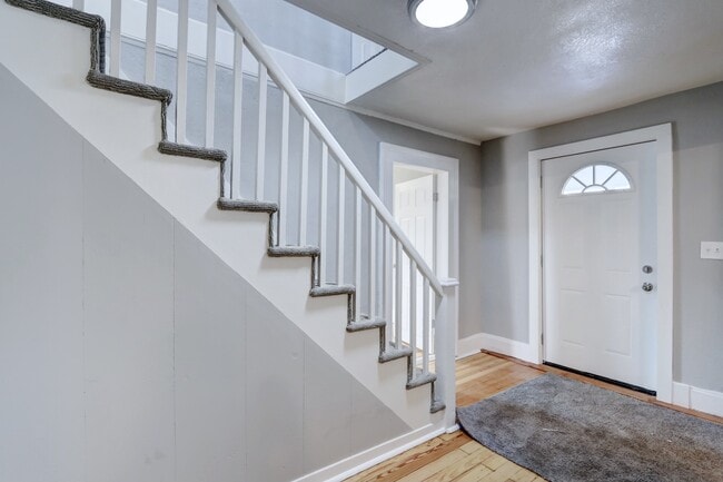 Building Photo - 505 E Wall St