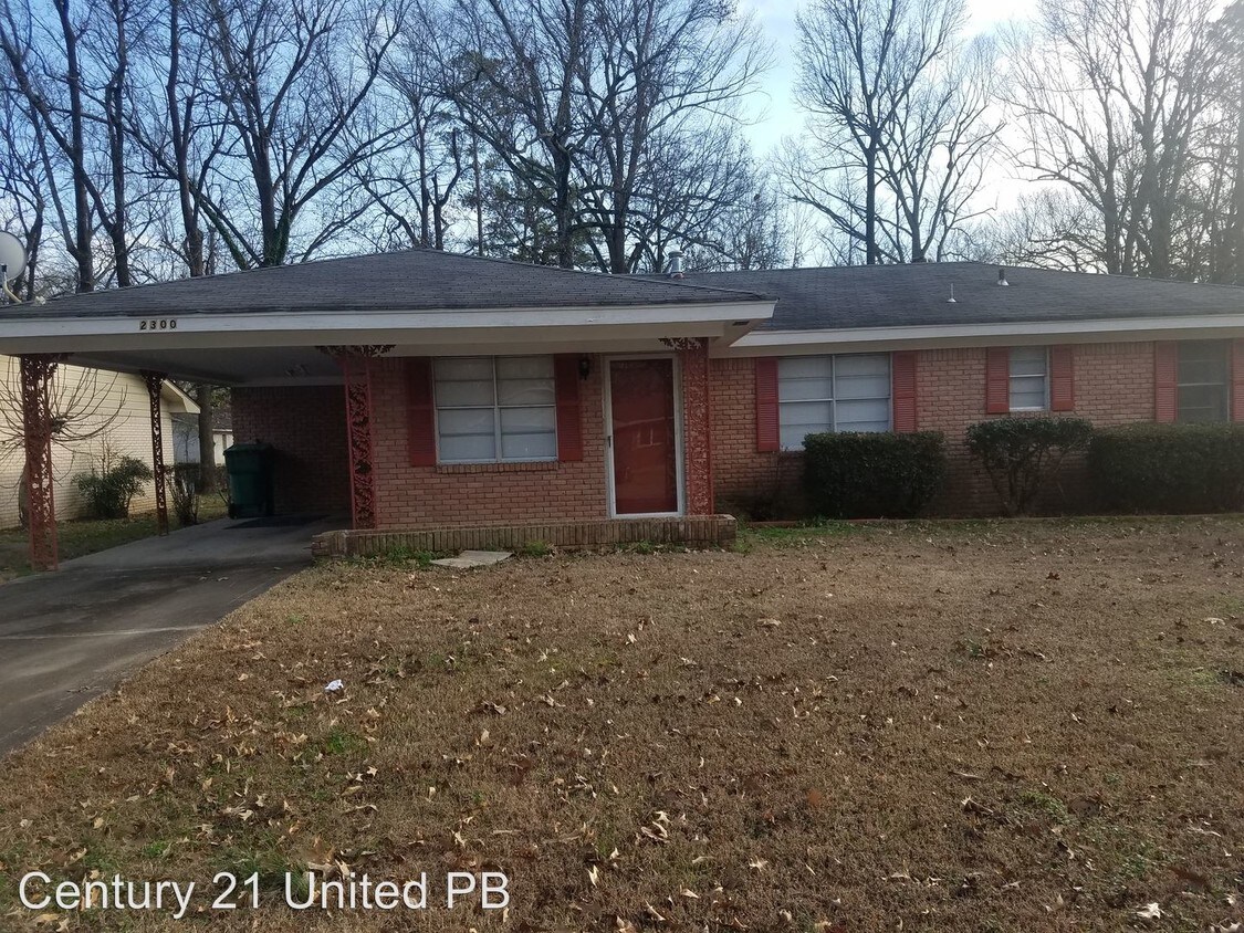 Primary Photo - 3 br, 1.5 bath House - 2300 W 37th