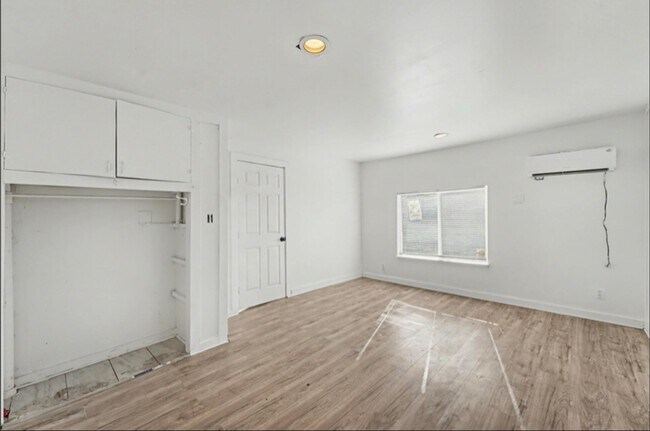 Foto del edificio - 732 N Victor Ave