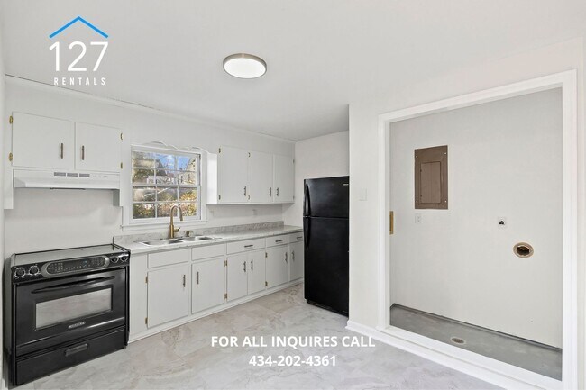 Foto del edificio - Spacious 2 Bed/1 Bath Property in Lynchburg