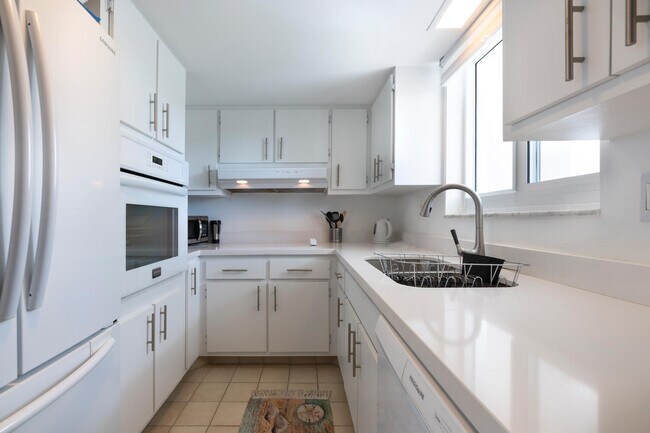 Foto del edificio - 2505 S Ocean Blvd